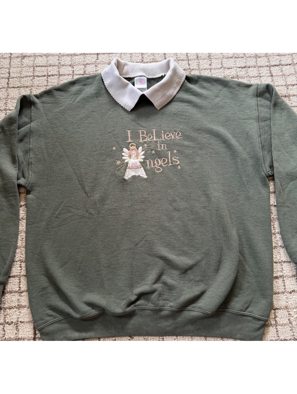 Vintage womens grandma granny cottage core 90s green angels sweatshirt scalloped